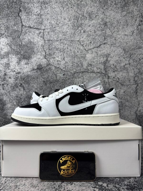 Jordan 1 Retro Low OG SP Travis Scott