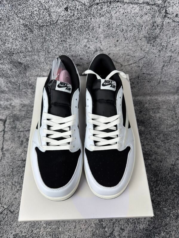 Jordan 1 Retro Low OG SP Travis Scott