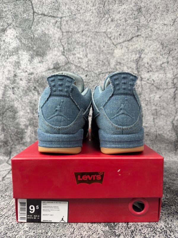 Jordan 4 Retro Levi's Denim (Tag with Levi's Logo)