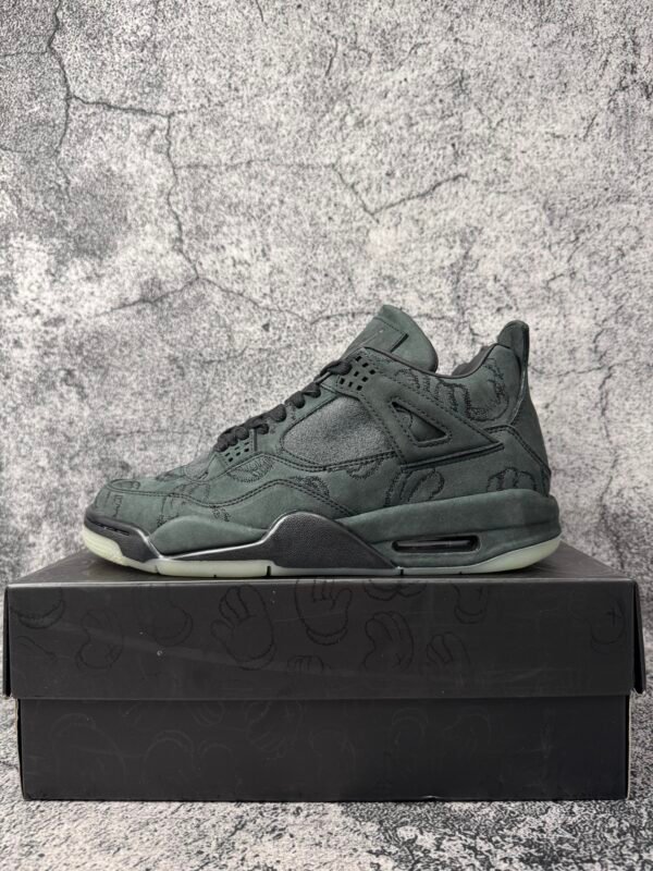 Jordan 4 Retro Kaws Black