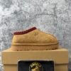 UGG Tasman II Slipper Sand Dark Cherry