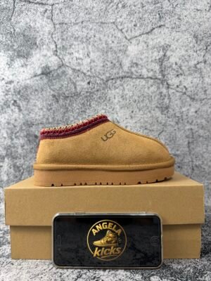 UGG Tasman II Slipper Sand Dark Cherry