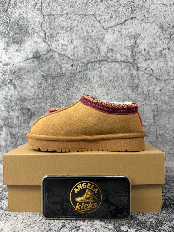 UGG Tasman II Slipper Sand Dark Cherry