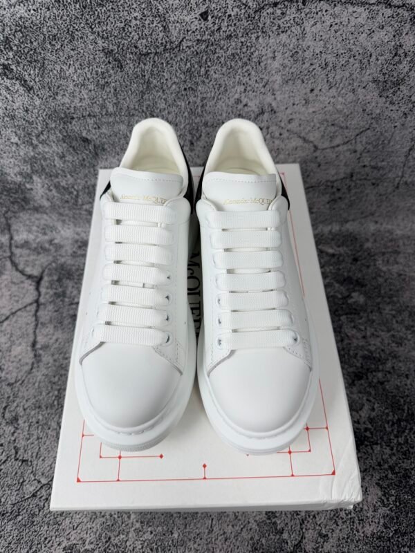 Alexander McQueen Oversized White Black