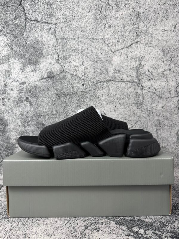 Balenciaga Speed 2.0