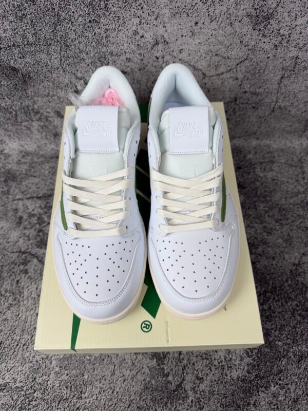 Jordan 1 Retro Low OG SP Travis Scott