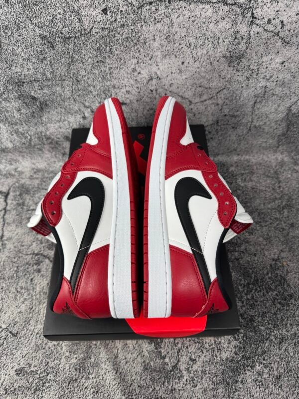 Jordan 1 Retro Low OG Chicago (2025)