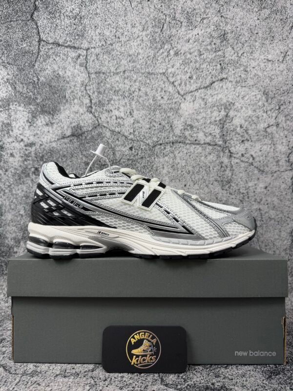 New Balance 1906R Silver Black