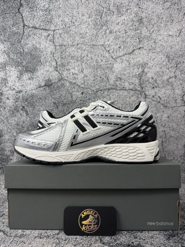 New Balance 1906R Silver Black