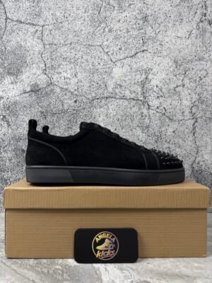 Christian Louboutin Louis Junior Spikes Veau Velours Sneaker