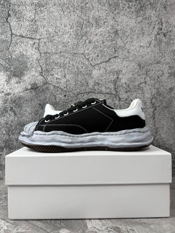 Maison Mihara Yasuhiro Blakey OG Sole Embossed Leather Low Black