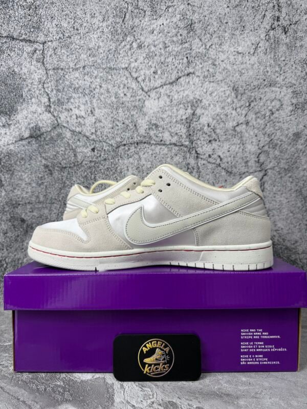 Nike SB Dunk Low City of Love Light Bone
