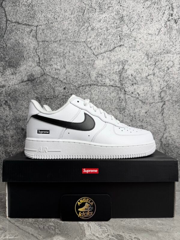 Nike Air Force 1 Low Supreme White Black