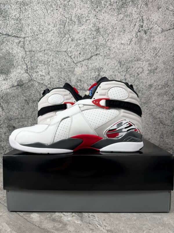 Jordan 8 Retro Bugs Bunny