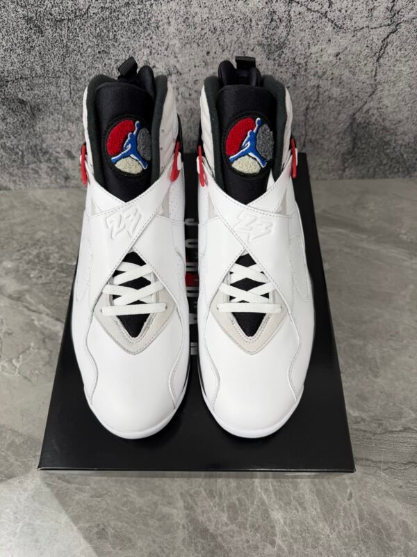 Jordan 8 Retro Bugs Bunny