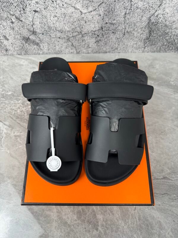 Hermes Chypre Sandal Noir Calfskin Leather