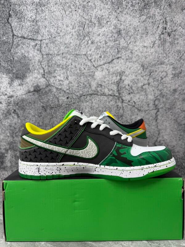 Nike Dunk Low What the Duck Away University of Oregon