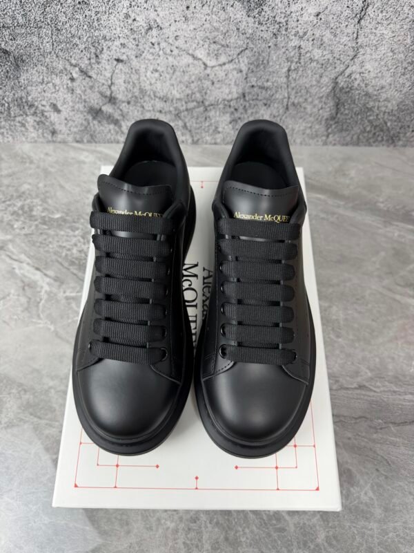 Alexander McQueen Oversized Black