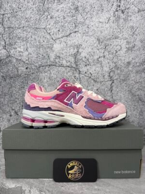 New Balance 2002R Protection Pack Pink