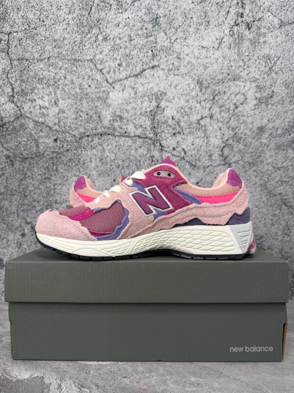 New Balance 2002R Protection Pack Pink