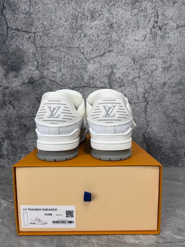 LOUIS VUITTON Trainer Visionary Journey