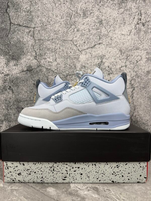 Jordan 4 Retro UNC Tar Heels PE