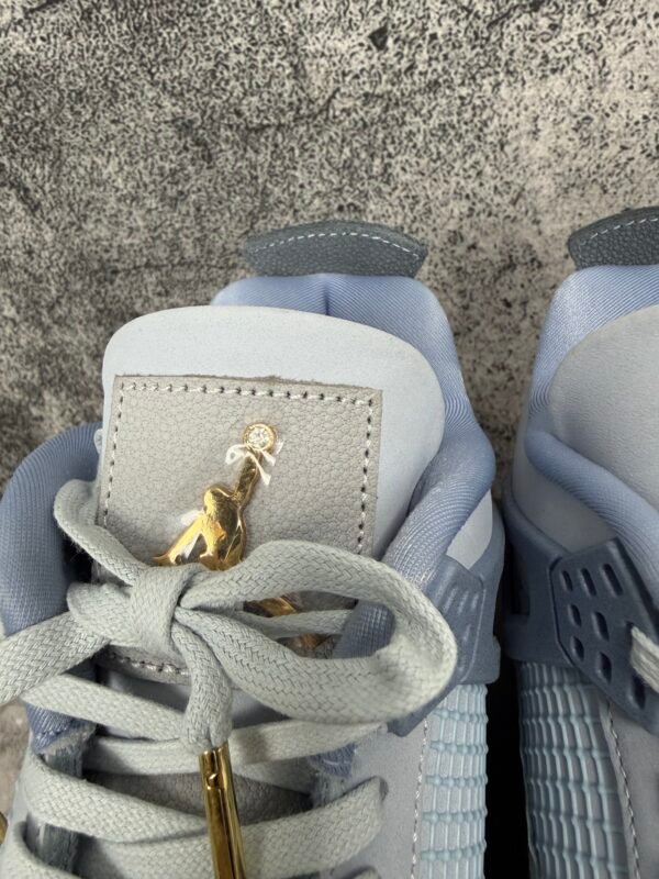 Jordan 4 Retro UNC Tar Heels PE