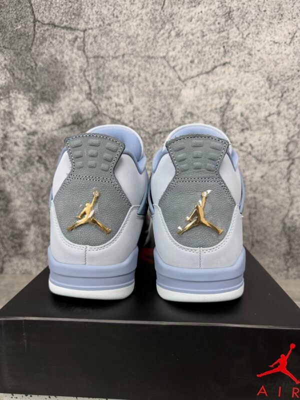 Jordan 4 Retro UNC Tar Heels PE
