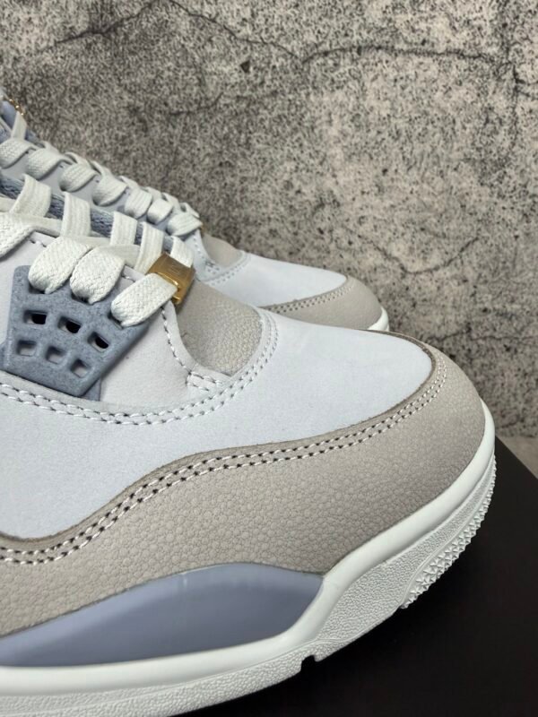 Jordan 4 Retro UNC Tar Heels PE