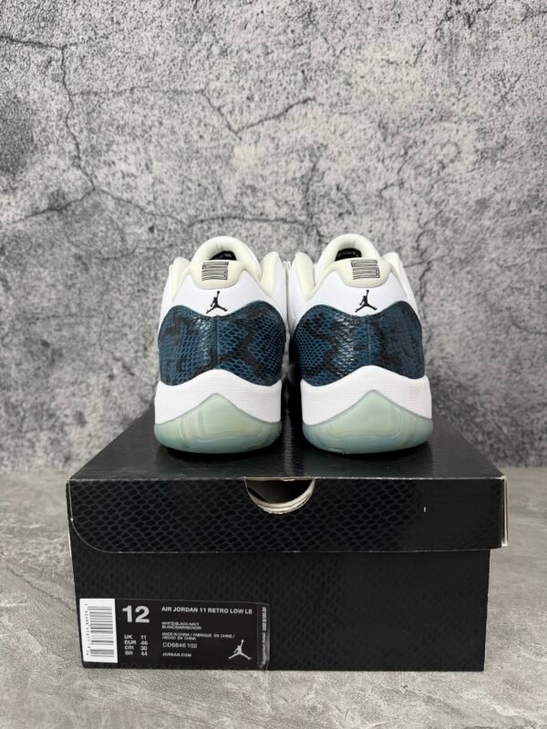Jordan 11 Retro Low Snake Navy