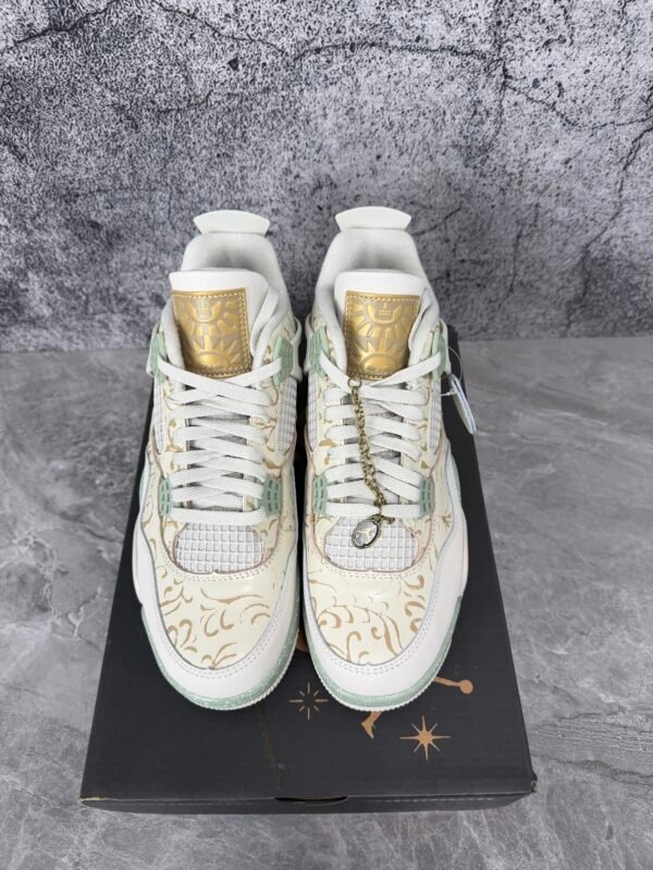 Jordan 4 Retro SE Somos Eternos