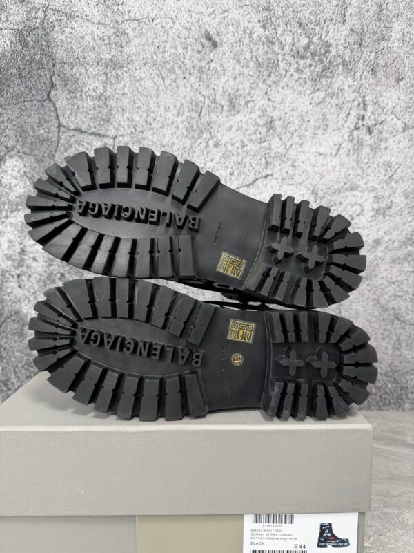 Balenciaga Combat Strike