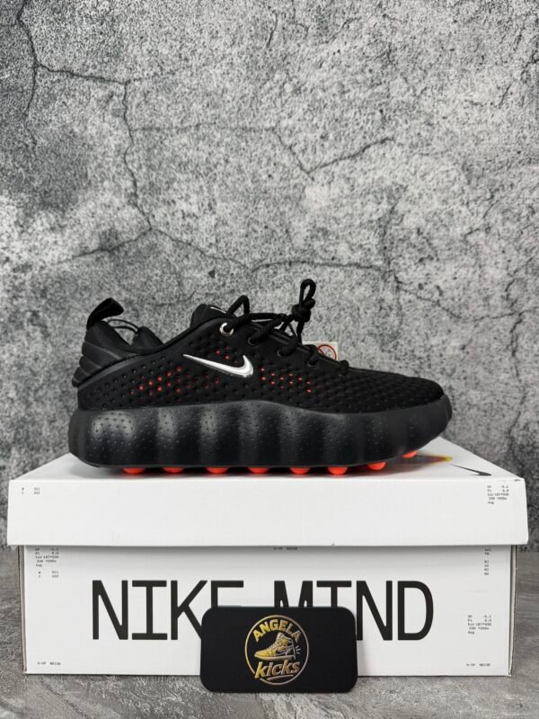Nike Mind 002 Black Hyper Crimson