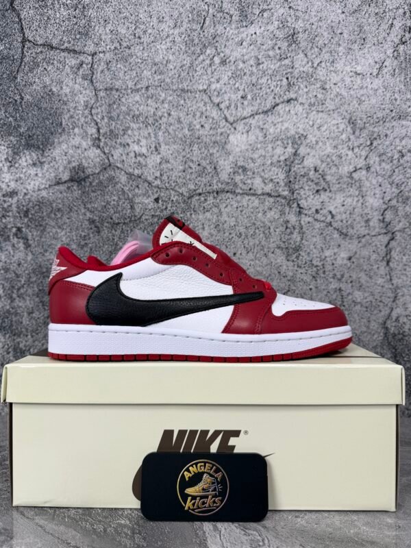 Jordan 1 Retro Low OG SP Travis Scott