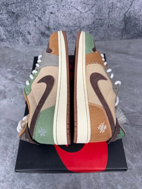 Jordan 1 Retro Low OG Zion Williamson Voodoo