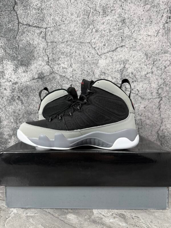 Jordan 9 Retro Particle Grey