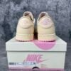 Jordan 1 Retro Low OG SP Travis Scott (pink)