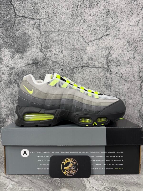 Nike Air Max 95 OG Neon