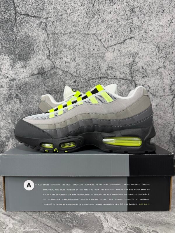 Nike Air Max 95 OG Neon