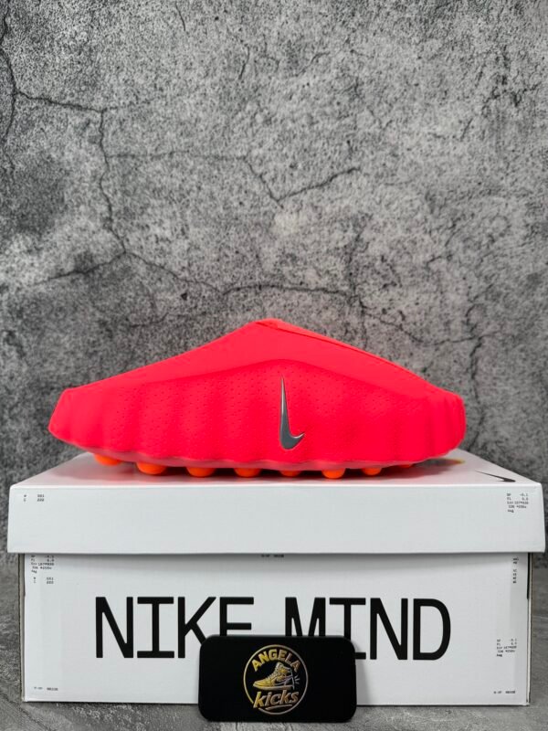 Nike Mind 001 Slide Solar Red
