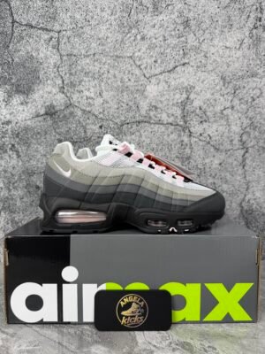 Nike Kobe 11 EM Low Invisibility Cloak