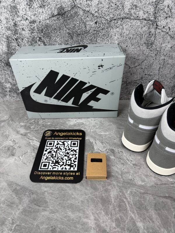 Jordan 1 Retro High OG Washed Black