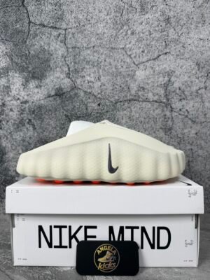 IMG_5124 Nike Mind 001 Slide Light Bone