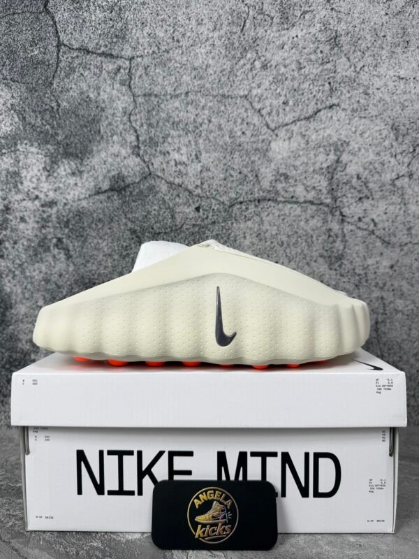 Nike Mind 001 Slide Light Bone