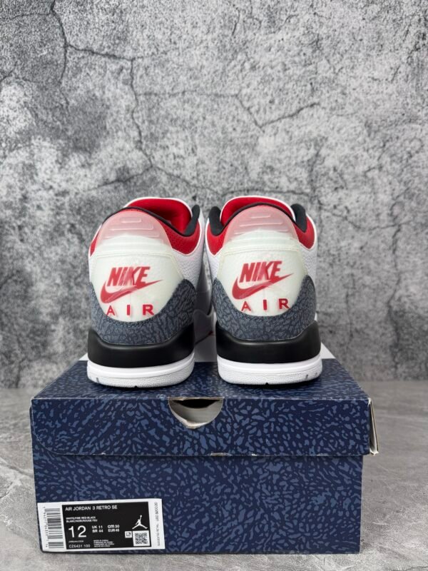 Jordan 3 Retro SE Fire Red Denim
