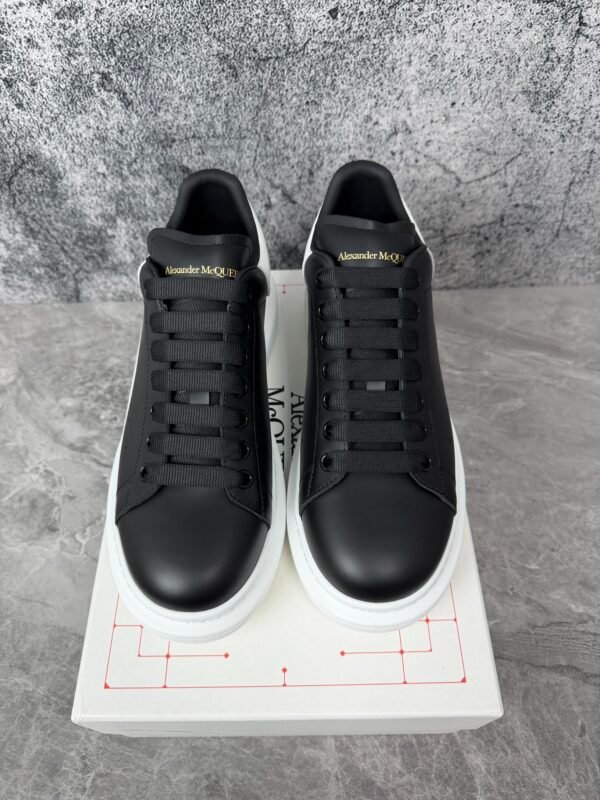 Alexander McQueen Oversized Platform Black