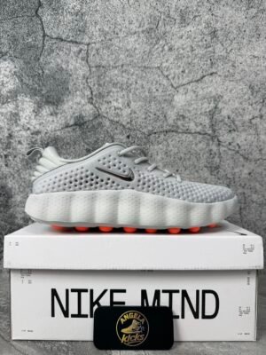 IMG_6308 Nike Mind 002 Light Smoke Grey
