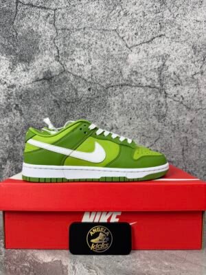 Nike Dunk Low Chlorophyll