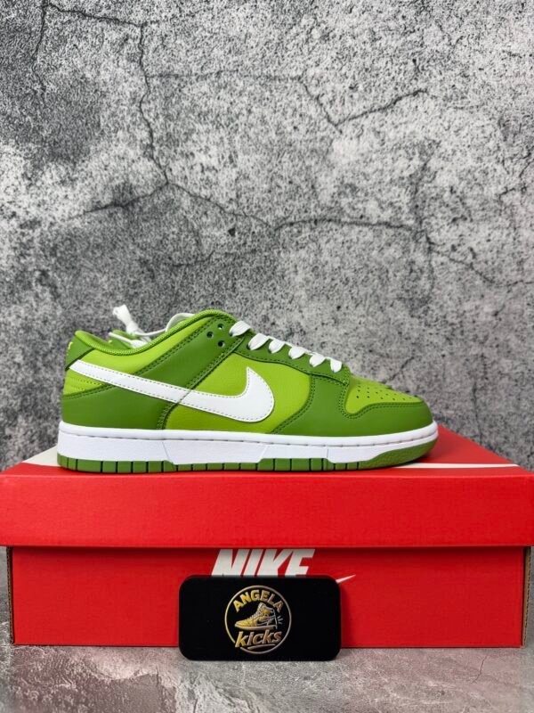 Nike Dunk Low Chlorophyll