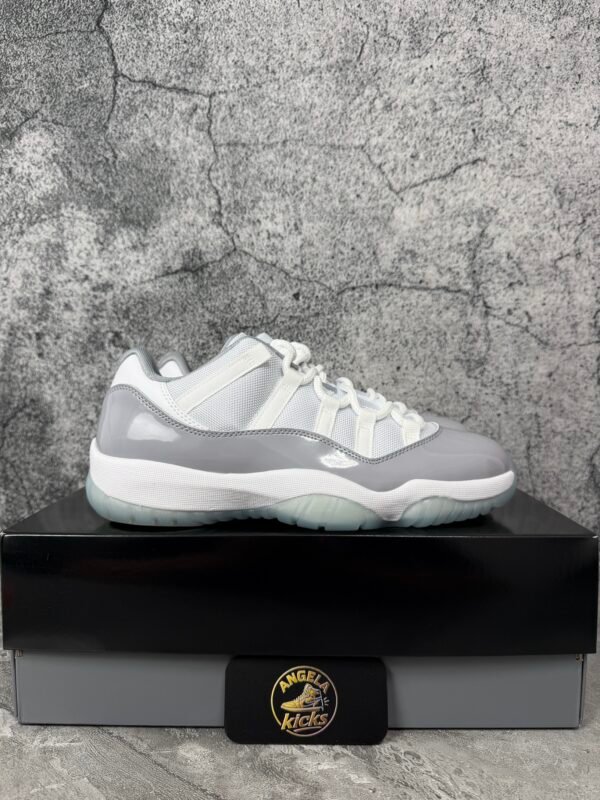 Jordan 11 Retro Low Cement Grey